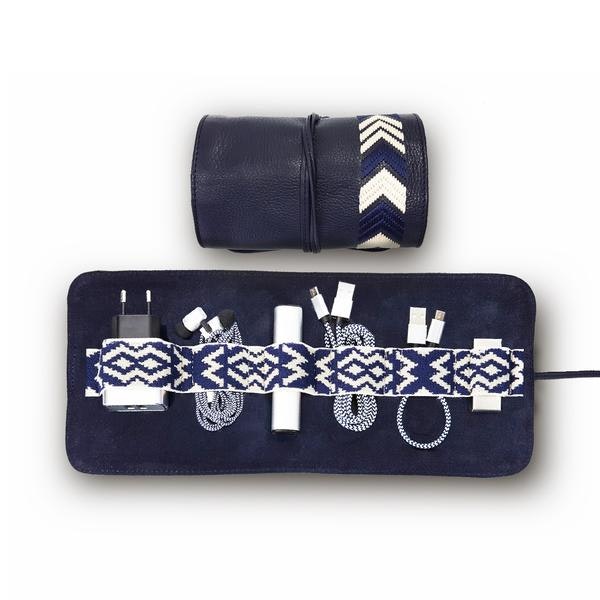 Gaucho Tech Roll Navy by Mantidy