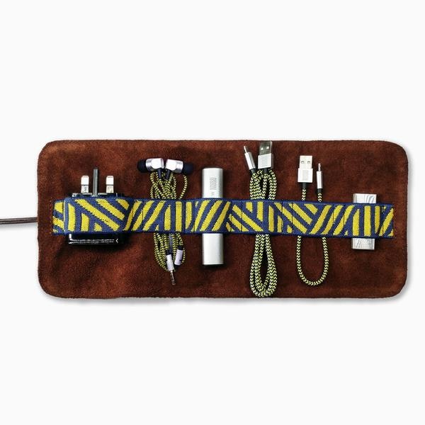 Gaucho Tech Roll Dark Brown by Mantidy