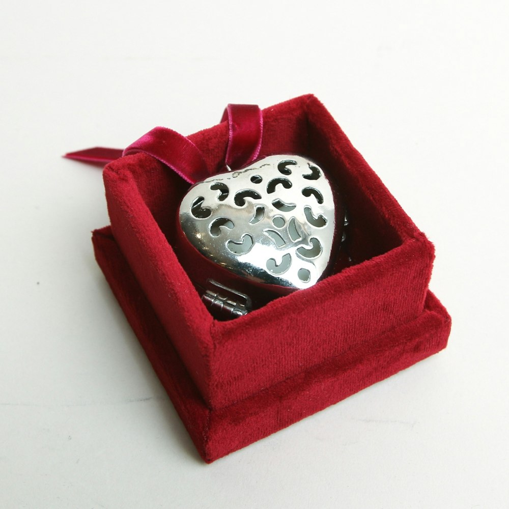Autour Du Parfum Deco Pomander Heart Freesia by