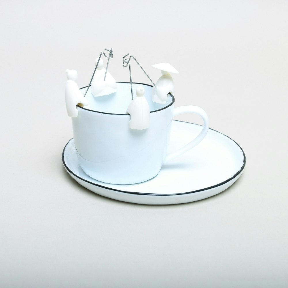 Tea Fishermen by Kikkerland Design