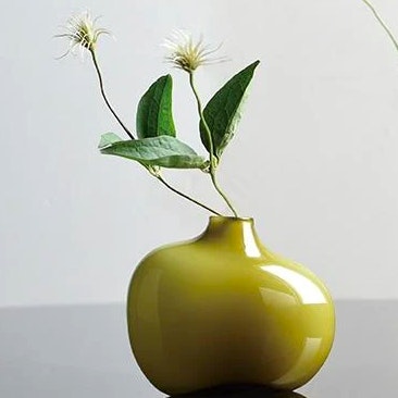 Sacco Vase 01 Green by Kinto