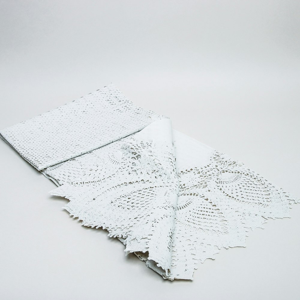 Vinyl Lace Waterproof Tablecloth Linen by Fiorirà