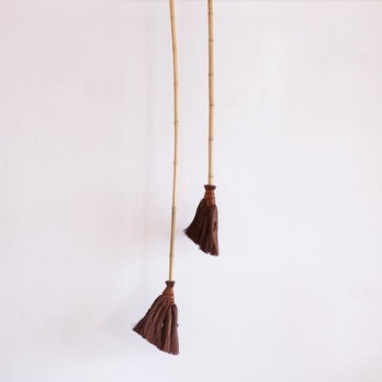 Shuro Hoki Long Broom by Nagaike Mingeiten