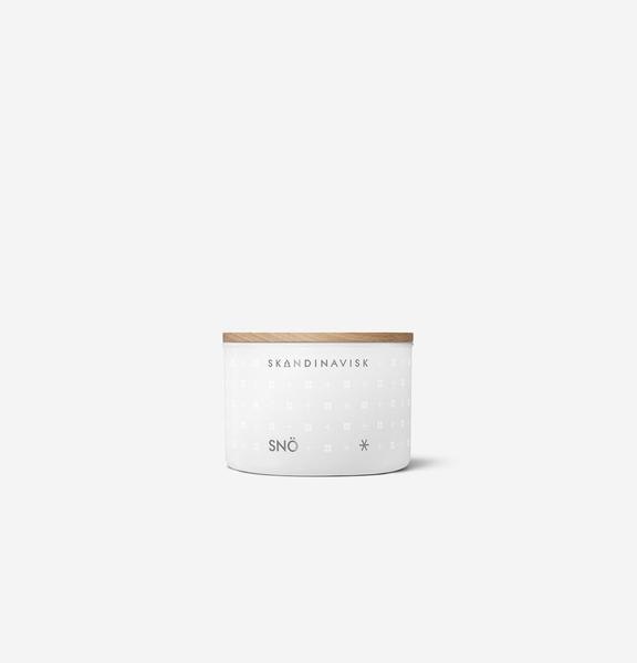 Seasonal Sno Scented Candle 20 H 90 G by Skandinavisk