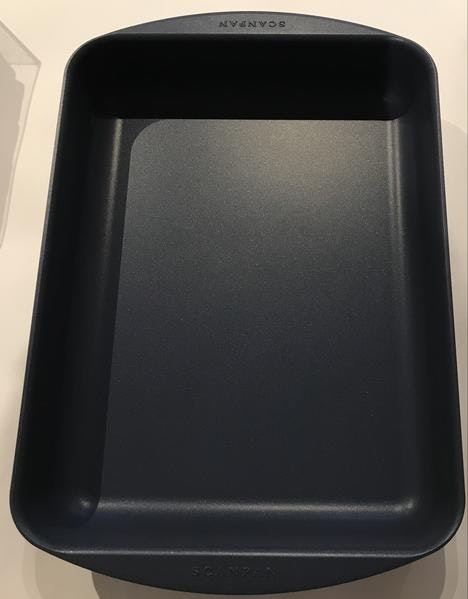 Scanpan Classic - 39cm X 27cm Roasting Pan Special Edition by Haus Marketing