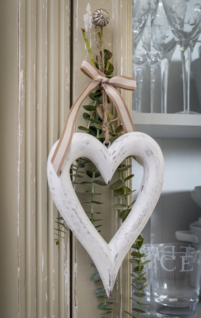 White Chubby Heart by Retreat Home