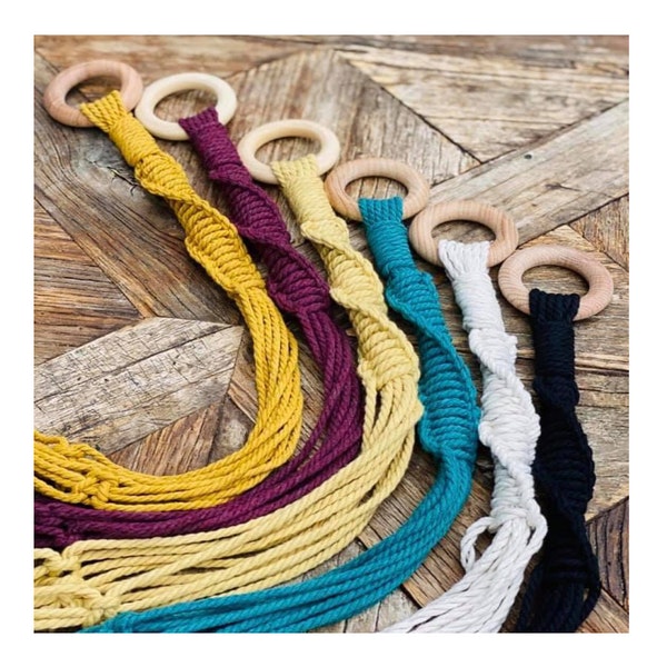 Macrame Plant Hanger by lochend