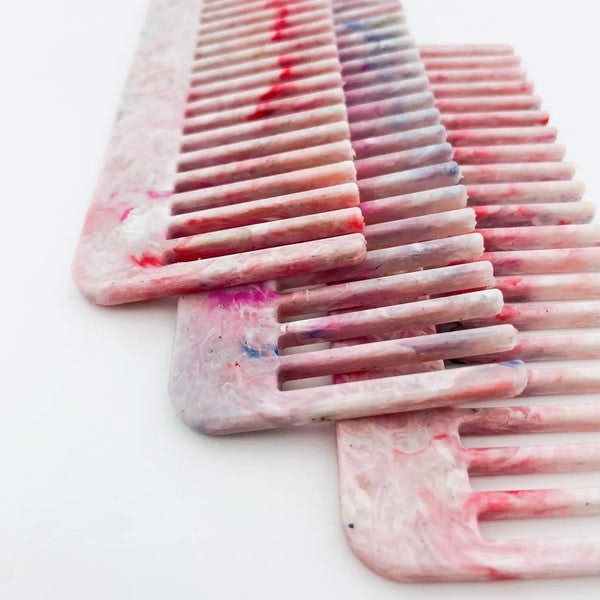 Recycled Plastic Comb - Raspberry Ripple by Müll Club